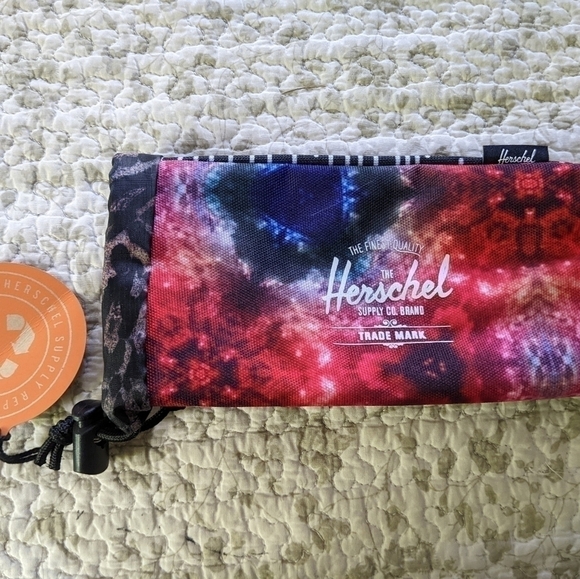 𝅺nwt The Herschel Supply Company Sunglasses Case Multi Color - Picture 1 of 3